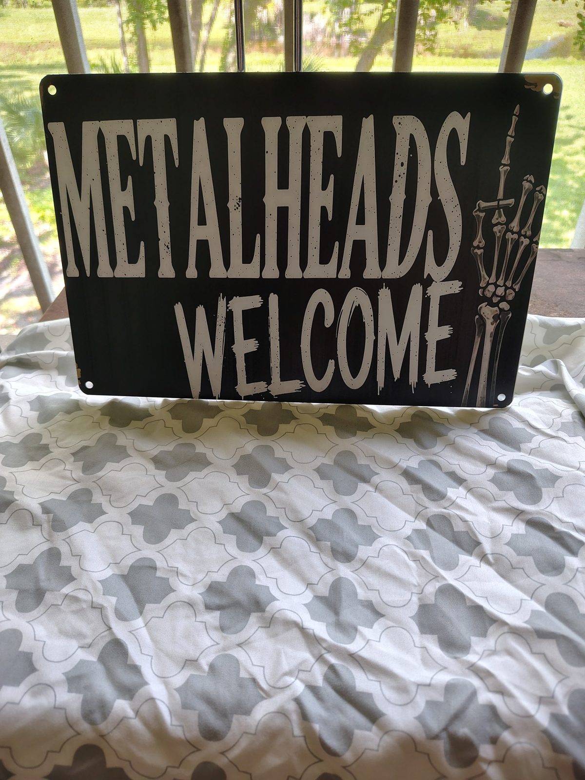 Metalheads Welcome metal sign